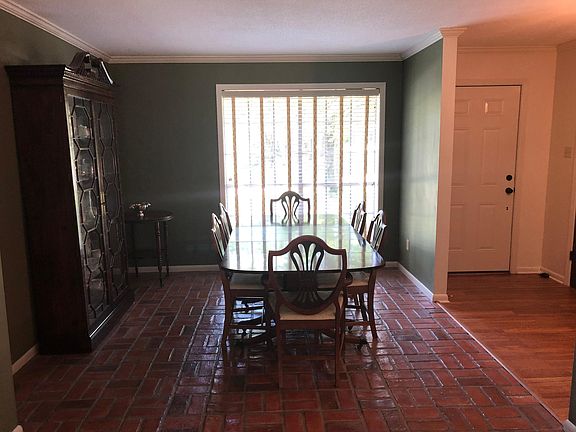 3rd image of 3004 Lakeview Pl