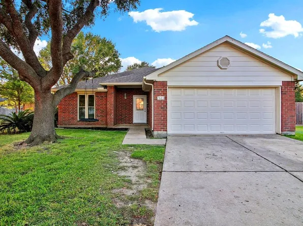7615 Caddo Court, Baytown, TX 77521