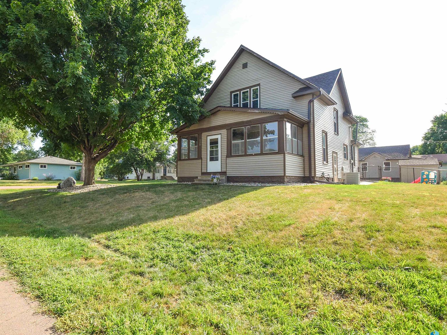 120 N 1st Ave, Crooks, SD 57020 MLS 22304918 Zillow