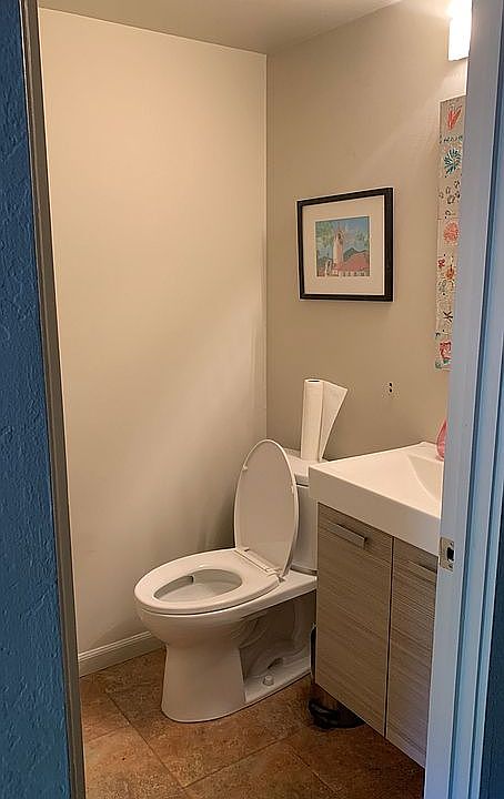 2nd image of 24 Surrey Ln