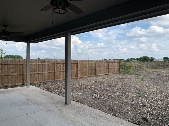 3rd image of 213 Colonial Ln #1X0Z4Y