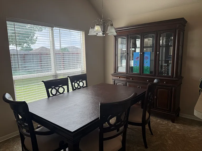 5811 Alexandria Dr — Photo 6