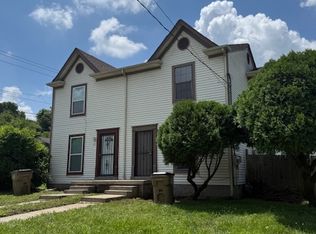 1303 Ewing Creek Dr, Nashville, TN 37207