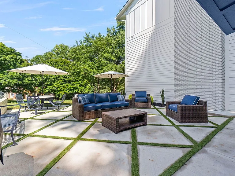 230 13th Avenue Pl NW #15 — Photo 8