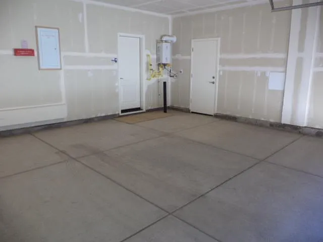 3281 Pantheon Dr — Photo 25