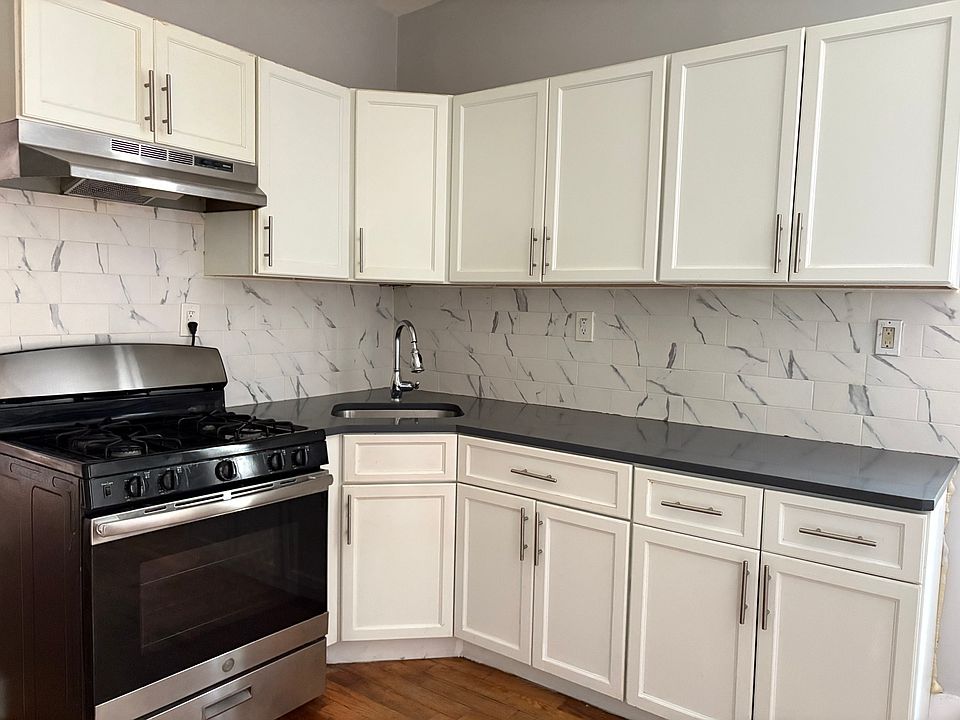 1st image of 133 Wilkinson Ave Unit 2L