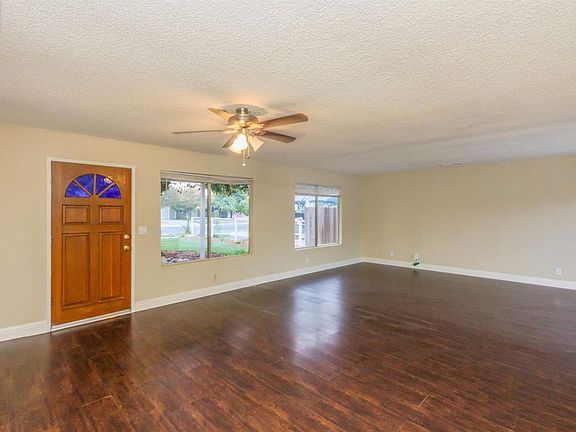 3rd image of 3024 N Arthur Ave