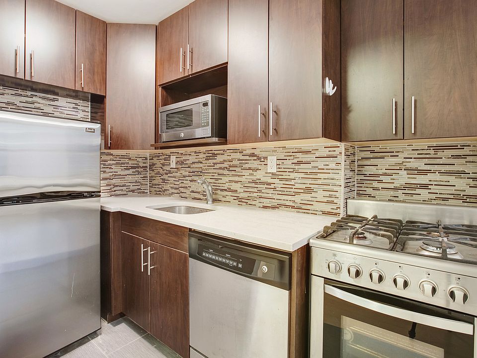 1st image of 330 E 85th St APT 4B