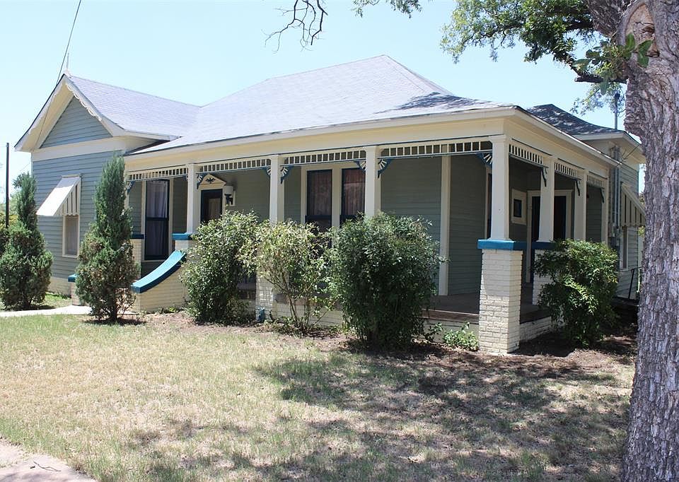 1st image of 600 S Frio St