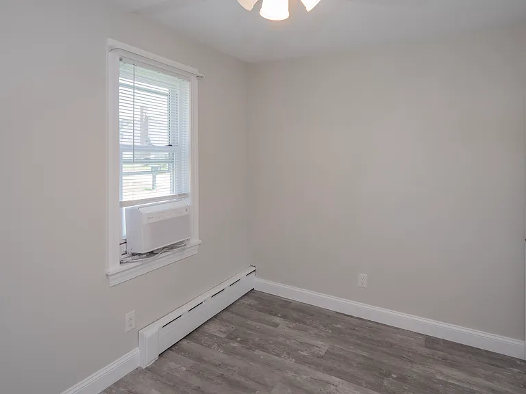 40 Draper Ave — Photo 15