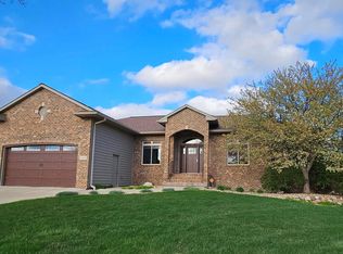6504 S Jeffrey Ave, Sioux Falls, SD 57108