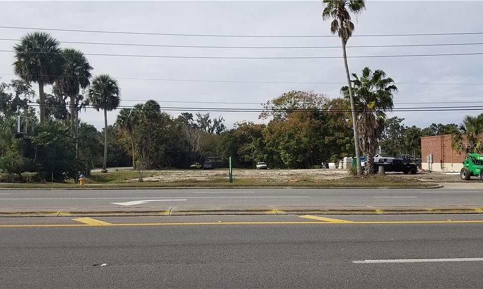 1st image of 1102 N Woodland Blvd