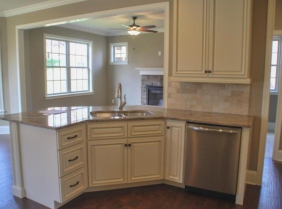 5th image of 608 Blowing Rock Ln