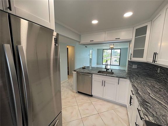 4th image of 801 N Ocean Blvd APT 202