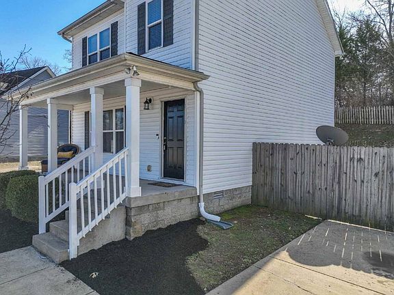 3rd image of 612 E Vailview Ct