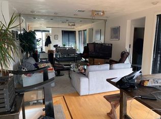 21 Snow Hill St PENTHOUSE 1111, Boston, MA 02113