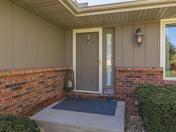 2nd image of 9305 Regal Ct