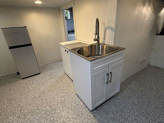 3rd image of 628 S University St #Basement