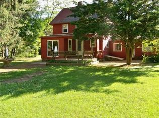 182 French King Hwy, Greenfield, MA 01301