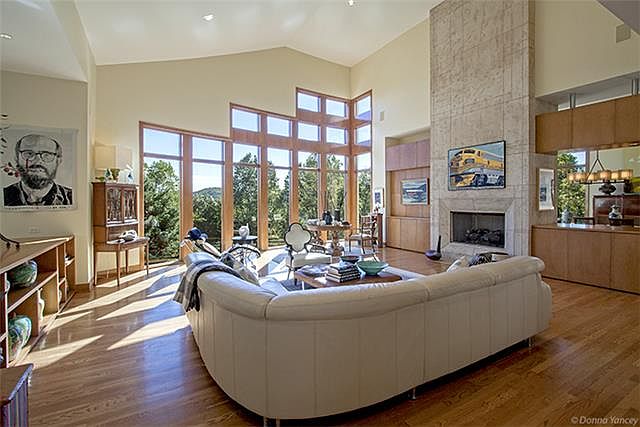 2nd image of 43 Bancroft Pl