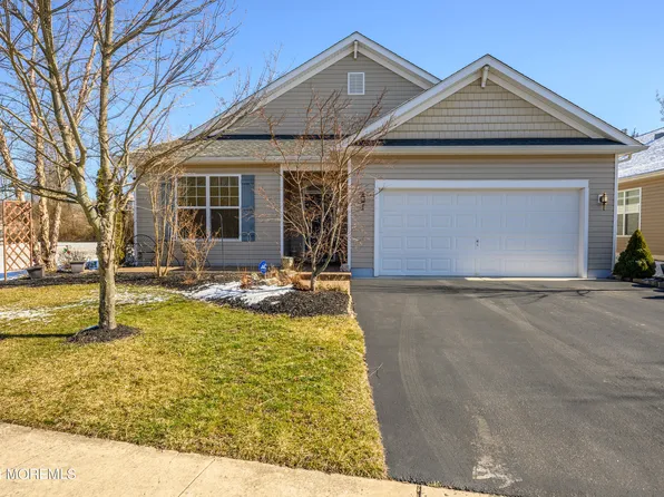 74 Kingston Drive, Jackson, NJ 08527