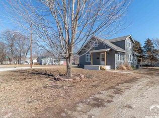 1003 S Willow St, Ottawa, KS 66067