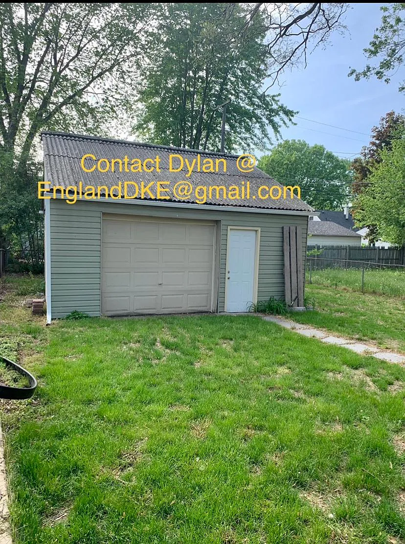 9019 Beatrice St — Photo 3