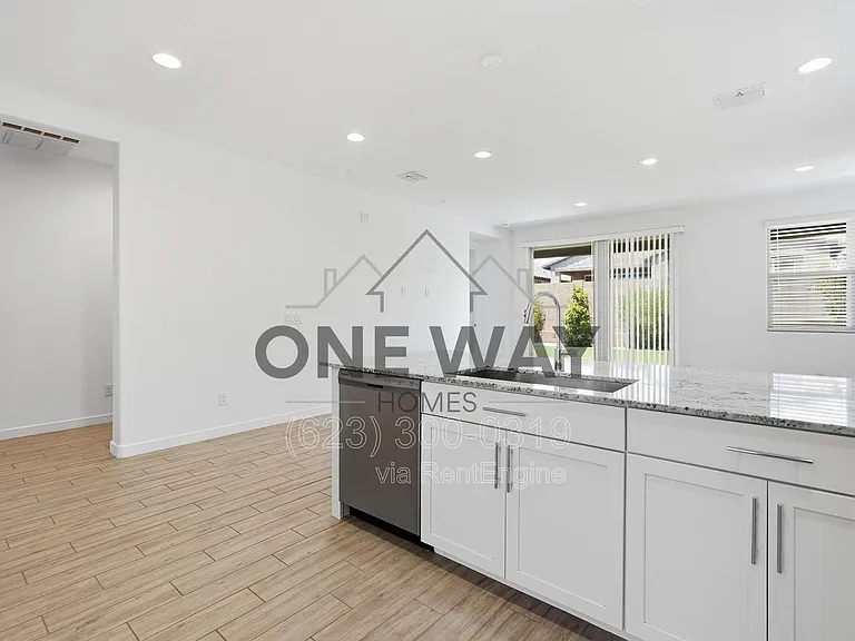 2962 E Mohave Ln — Photo 12