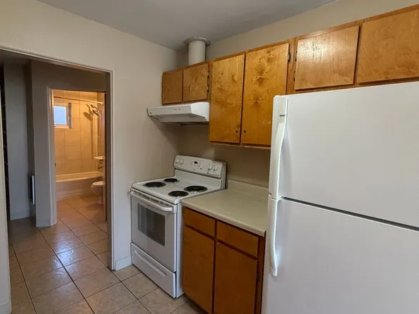 2041 Vine Ave APT 1, Klamath Falls, OR 97601