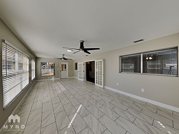 5th image of 5061 Elwood Rd