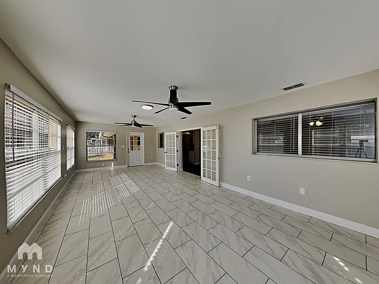 5061 Elwood Rd — Photo 5