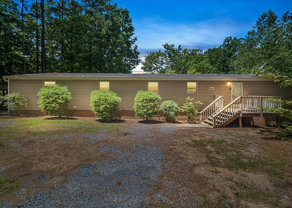 1st image of 138 Reynolds Ct