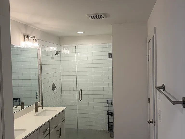 1633 54th Ave N #5 — Photo 33