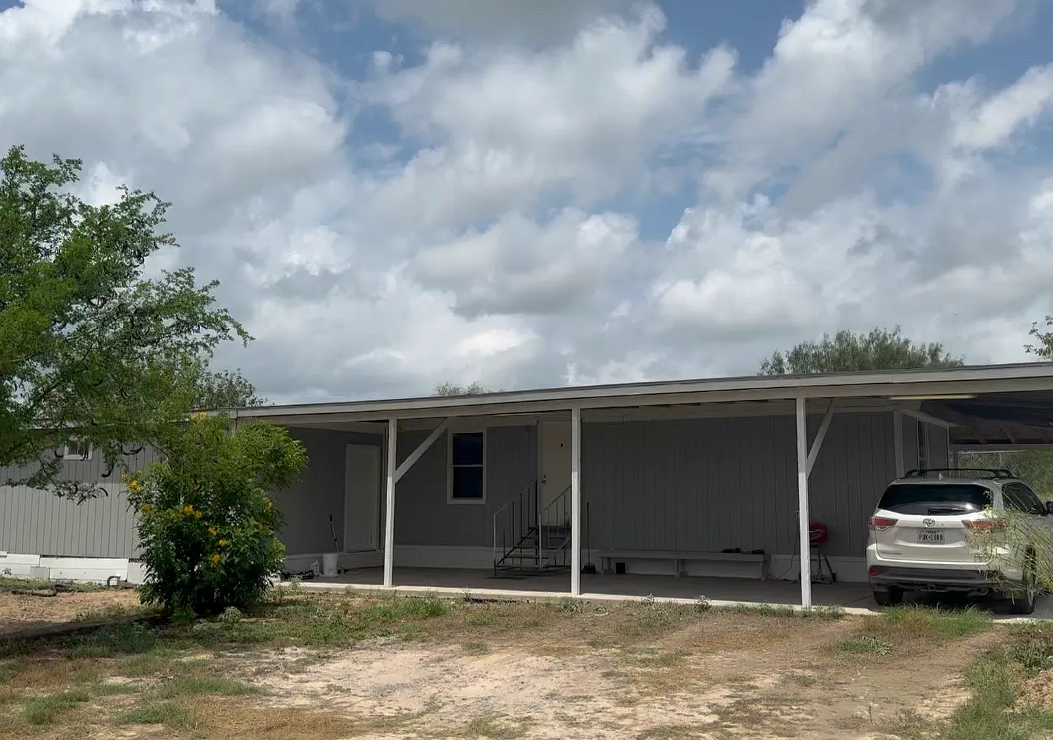 930 E Expressway 83 — Photo 2