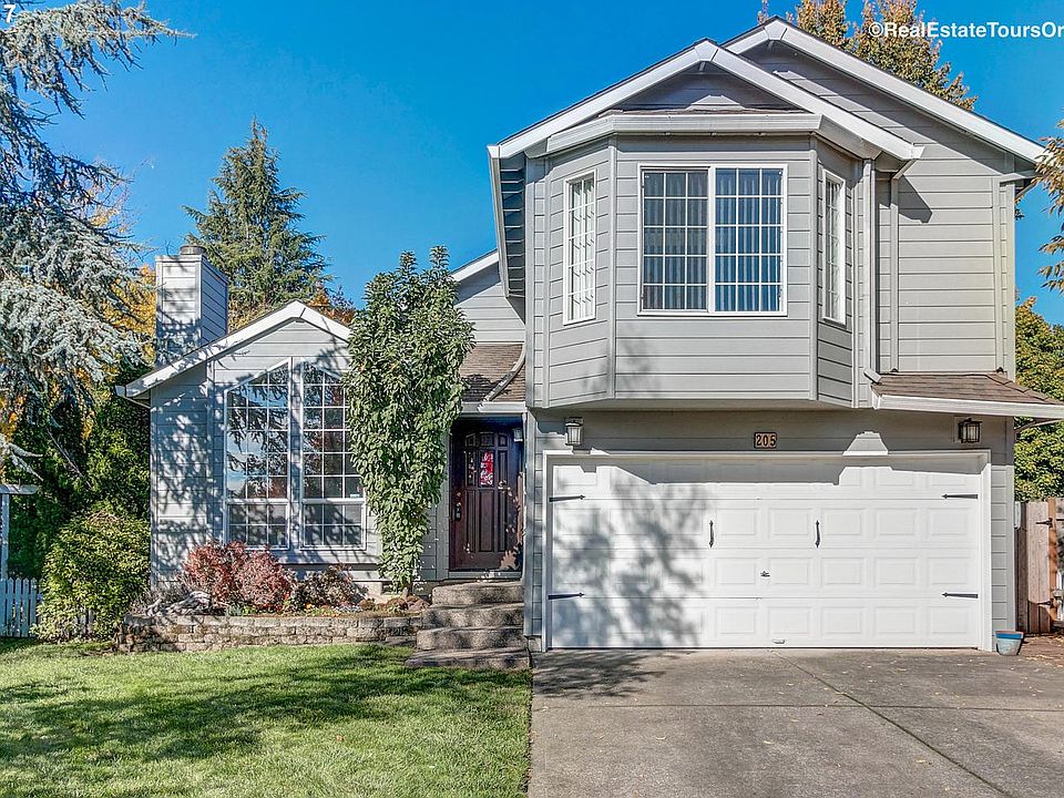 1st image of 205 SE 40th Ave