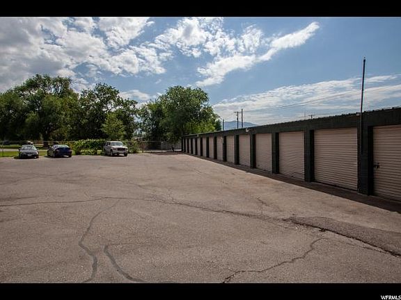 3rd image of 260 W Antelope Dr S