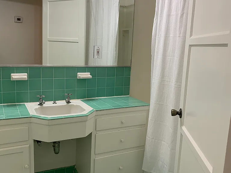 10724 Camarillo St #10726 — Photo 19