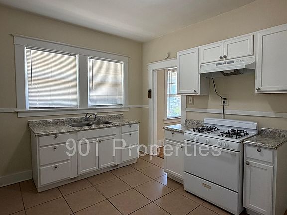 5th image of 1055 S Cox St