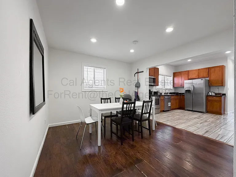 1532 32nd St #1532 — Photo 3