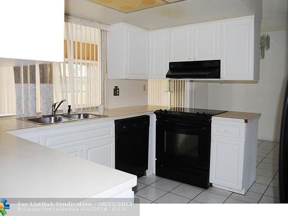 5th image of 3671 NW 28th Ct