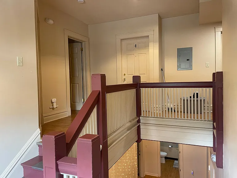 209 Park Ave — Photo 32