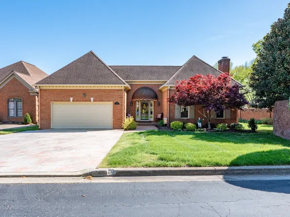 100 Carriage Ln, Hendersonville, TN 37075