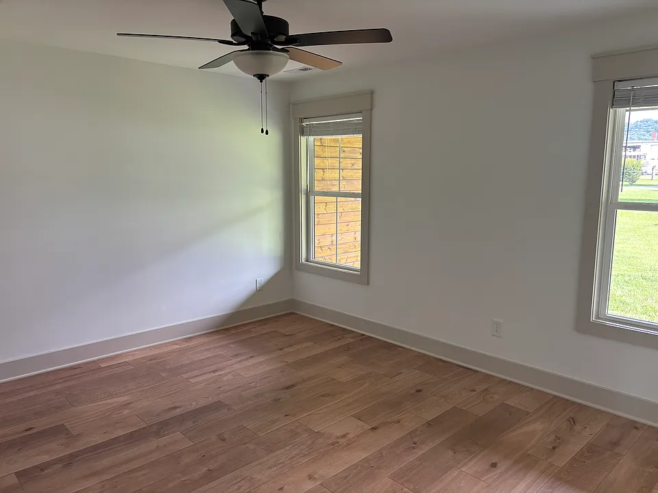 111 Lambdin Rd