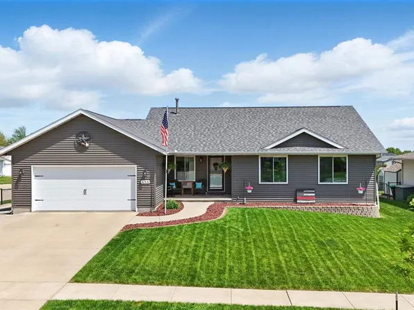 655 S 22nd St, Marion, IA 52302