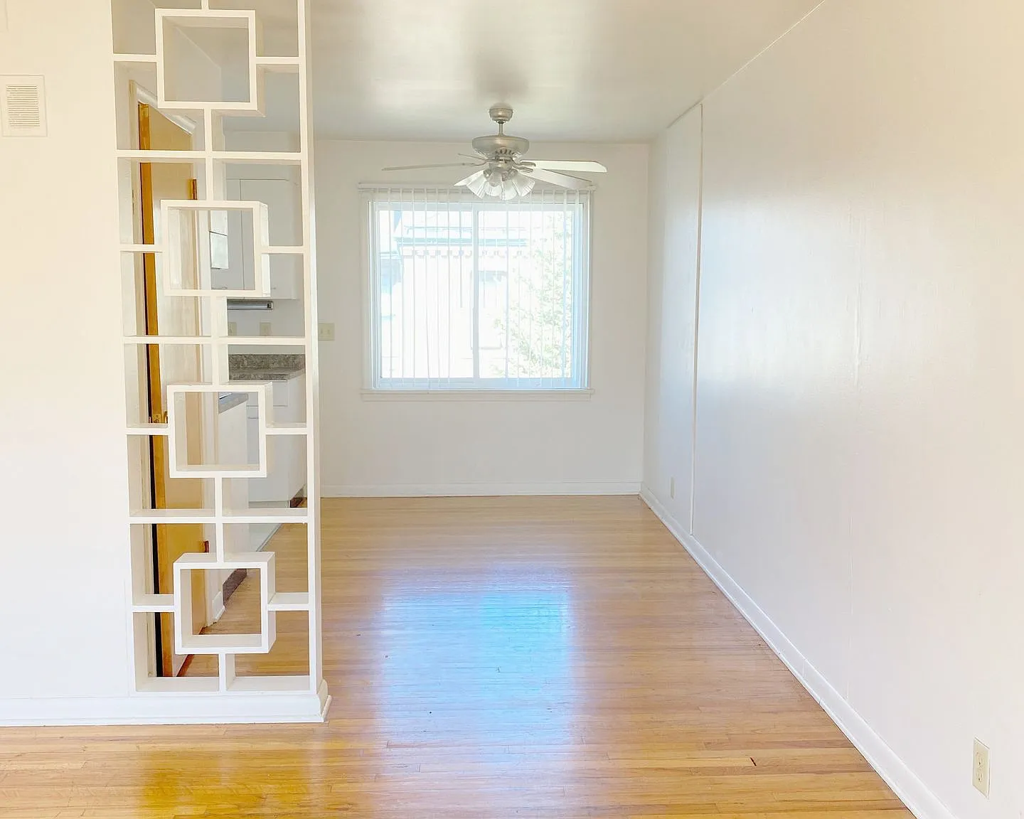 Harney Square Apartments - Blackstone District — Photo 4