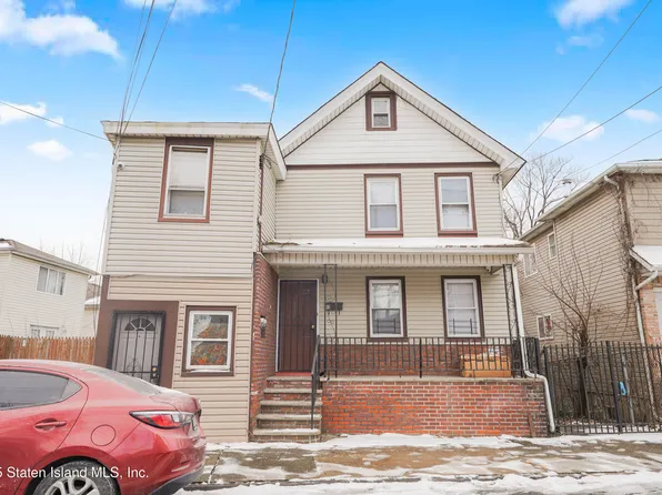 40 Larkin St, Staten Island, NY 10302