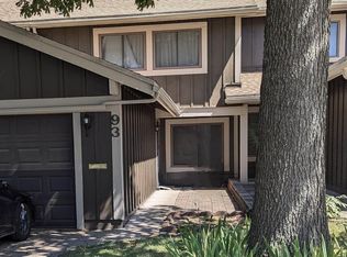 93 Trailridge Ln, Springfield, IL 62704