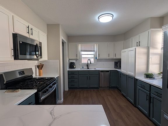 4th image of 626 N Friend St