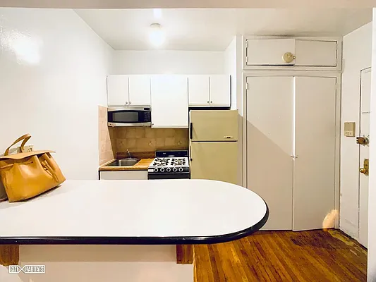 Rented by Citi Habitats | media 27