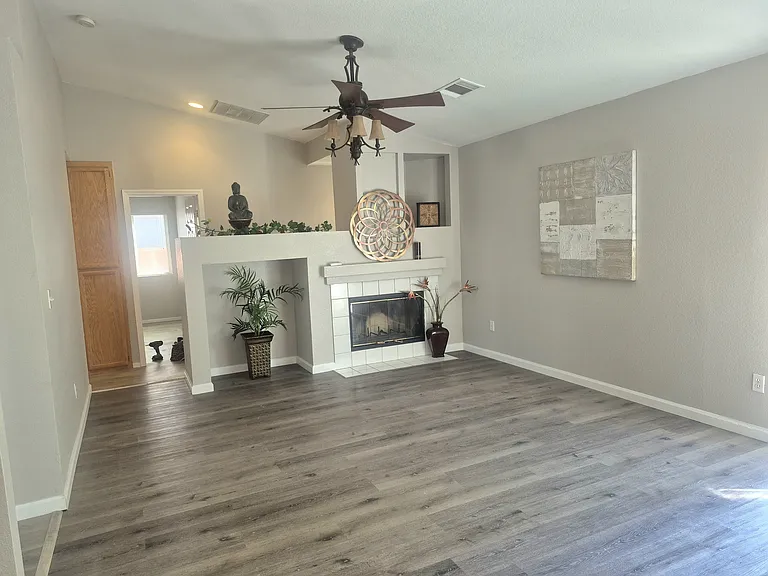 4710 Myrtle Dr — Photo 7